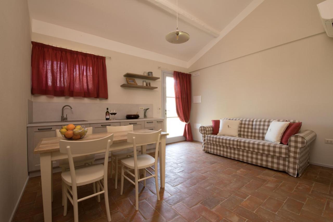 Agriturismo Poderedodici Orbetello Exterior foto